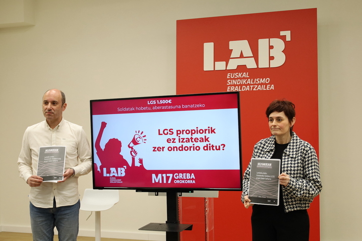 Jagoba Zulueta, responsable de Ipar Hegoa, y Garbiñe Aranburu, coordinadora general de LAB.