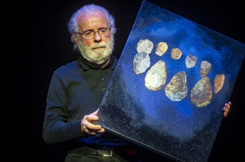 Xabier Amuriza, 2023an Monzon-Ganuza saria jaso zuenean.