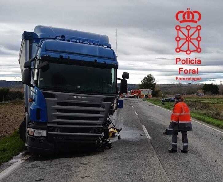 El fatal siniestro se ha producido en esta carretera de doble sentido, en término municipal de Azkoien.