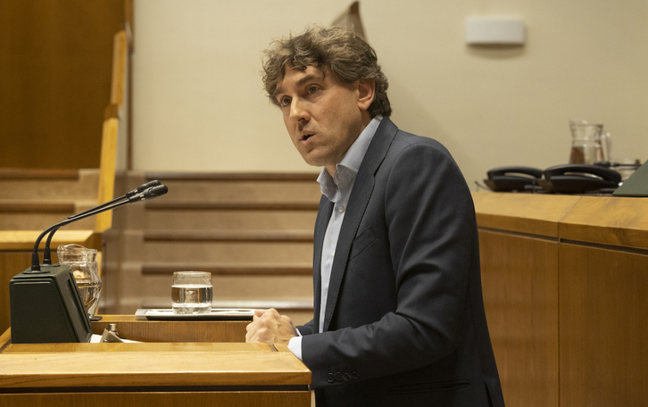 Eneko Andueza, en el Parlamento de Gasteiz, en una imagen de archivo.