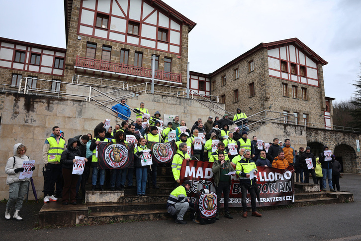 Movilización de los trabajadores de Maderas de Llodio contra el ERE en enero.