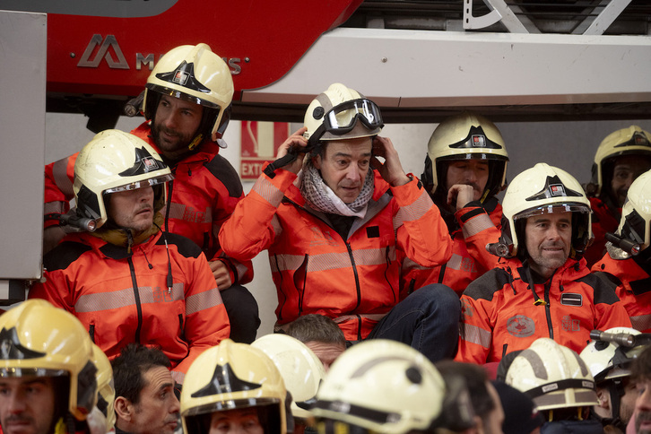 Los bomberos con más de 55 años que continúen en el servicio operativo tendrán una compensación en horas.