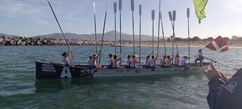 La trainera de Arraun Lagunak ha sido la más rápida en Hondarribia.