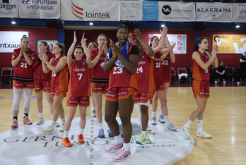 Aspaldiko partez, Lointek Gernika Bizkaiako jokalariek gozatu ederra eman diete Malosteko zaleei.