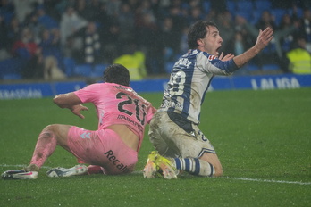 Álvaro Odriozola se queja de una jugada en un partido anterior.