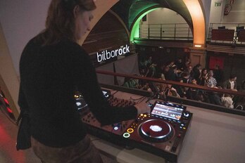 Ekitaldi bat Bilborrock aretoan, artxiboko irudian.