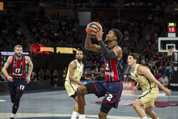 Podría ser el momento de Kobi Simmons, que vio la Copa desde la barrera.