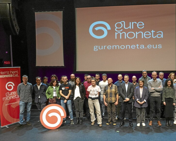 Errenterian aurkeztu zuten Gure Moneta ekimena asteazkenean.