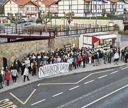 Concentración, ayer, en Las Carreras.