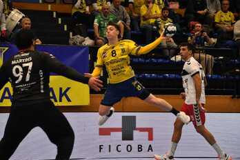 Al Bidasoa le ha costado marcar ante el Nava.