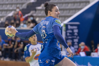 Imagen de archivo de una Maitane Etxeberria que ha celebrado su partido 400 con la camiseta de Super Amara Bera Bera.