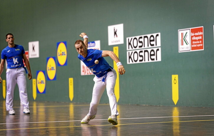 Lana beltz egin eta gero pilatu zuten finalerdietako aurreneko puntua Lasok eta Albisuk.