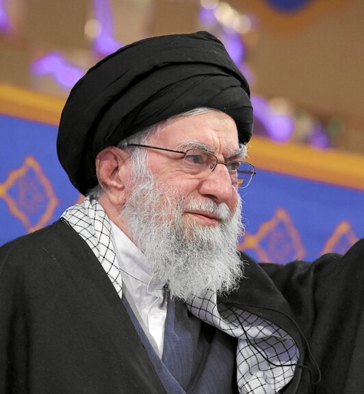 Khamenei, artxiboko irudi batean.