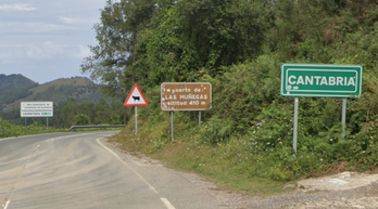 El accidente tuvo lugar cerca del alto de Las Muñecas que une Bizkaia con Cantabria.