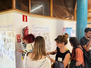 Mugarik Gabek, REAS Euskadik eta Setem Hego Haizeak urrian antolatutako jardunaldia.