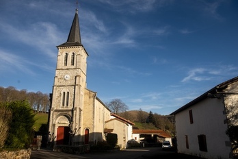 Les bureaux de vote seront ouverts de 8 heures à 18 heures.