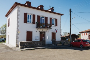 Les bureaux de vote seront ouverts de 8 heures à 18 heures.