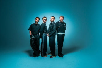 Iruditeria ilunago batekin agertu dira oraingoan Maskak taldeko kideak.