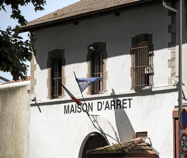 Baionako kartzelaren ataria.