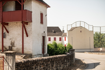 Les bureaux de vote seront ouverts de 8 heures à 18 heures.