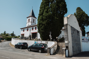 Bourg de Méharin. 