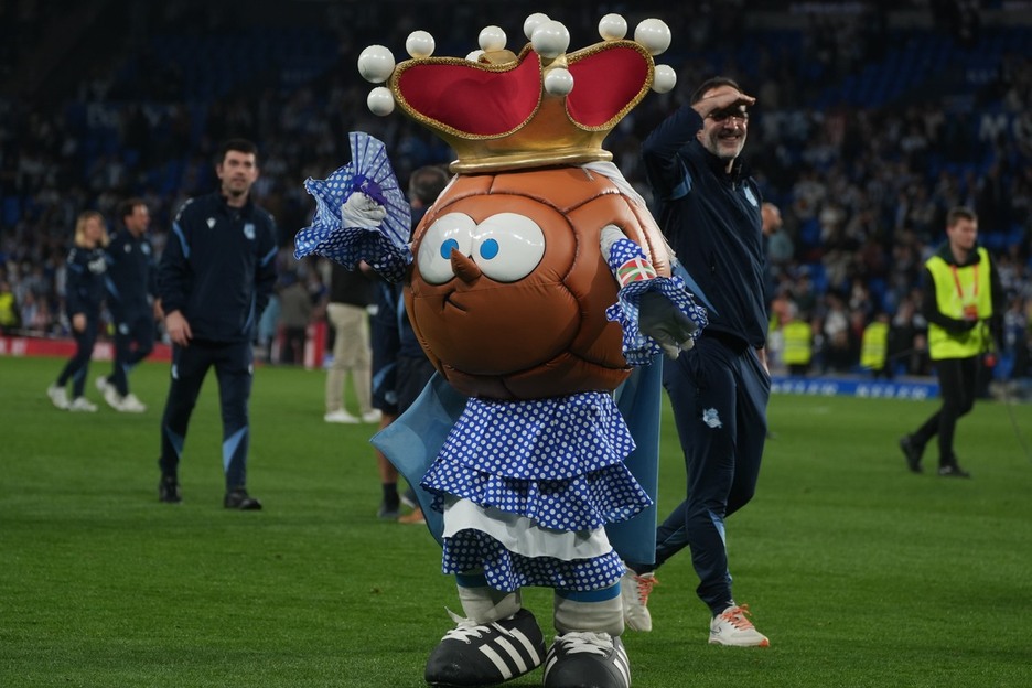 Txurdin, ya de sevillana para el 18 de abril.