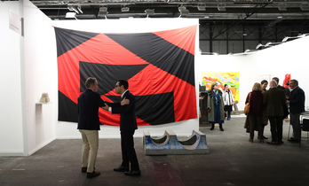 Stand de la galería bilbaina Carreras Mugica.