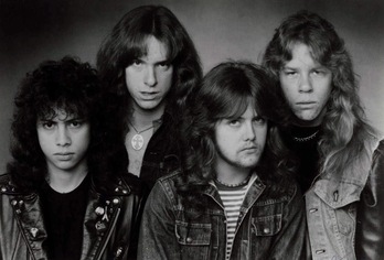 Kirk Hammett, Cliff Burton, Lars Ulrich y James Hetfield, los componentes de la banda en sus tres primeros discos.