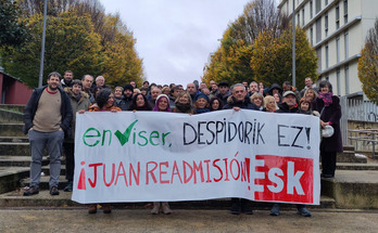 Enviserreko langileek elkarretaratzea egin dute aste honetan egoeraz ohartarazteko.