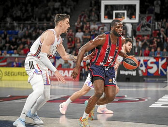 Eugene Omoruyi en un partido de Euroliga.