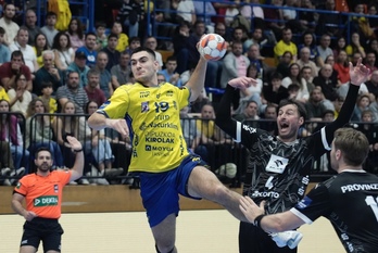 Julen Mujika está entre algodones para medirse con el Montpellier.