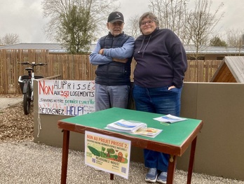 Une pétition en ligne contre le projet, lancée par l'association Help, a recueilli près de 900 signatures.