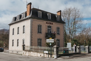 La commune de Tardets comptait 589 habitants en 2023. 