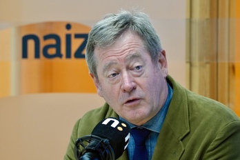 Bingen Zupiria, NAIZ Irratiko mikrofonoetan.