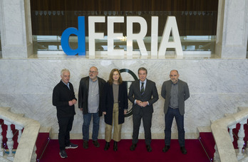 Norka Chiapusso, director de dFERIA (segundo por la izquierda), entre los representantes de las instituciones.