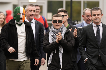 Mo Chara, afuera del Tribunal de Woolwich, donde se llevó a cabo el proceso judicial.