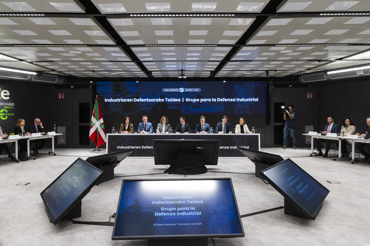 Pradales junto a otros representantes institucionales ha presidido la reunión.
