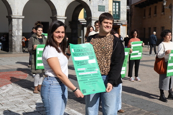 II. Euskaltzale Independentiston Topaketa aurkeztu dute.