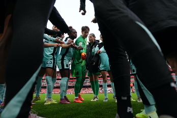 Piña de las jugadoras de Gotham durante la Copa de Campeonas de la FIFA.