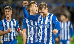 Toni Martínez celebra el 1-0, en el que tuvo importante participación indirecta.