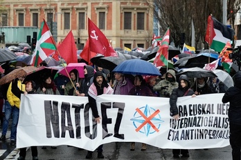 Cabecera de la manifestación en contra de la OTAN.
