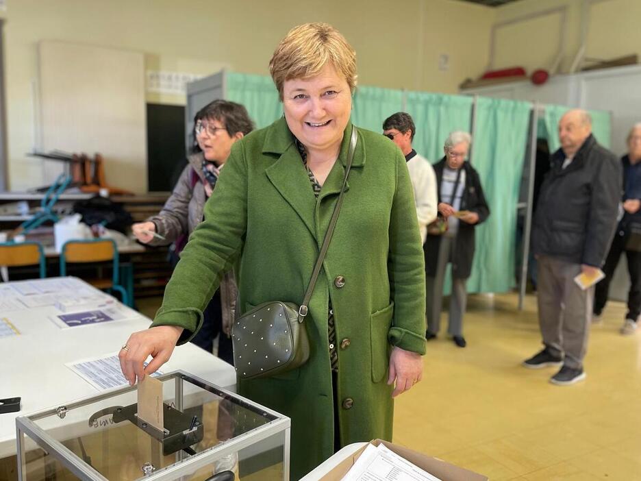 Face à lui, la liste abertzale de gauche d’Argitxu Hiriart-Urruty...