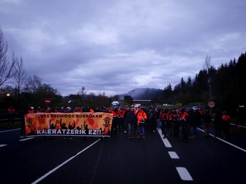 Movilización de los trabajadores de Tubos Reunidos Amurrio este lunes.