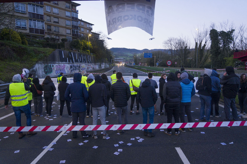 Pikete bat N-I errepidean, Andoainen.