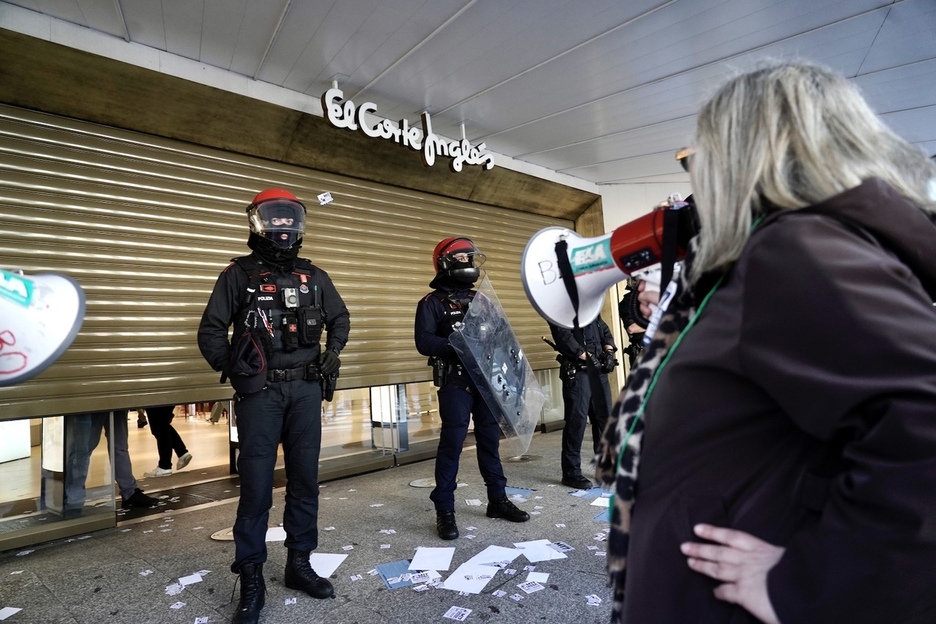 Piketeak Bilboko Corte Inglesen.
