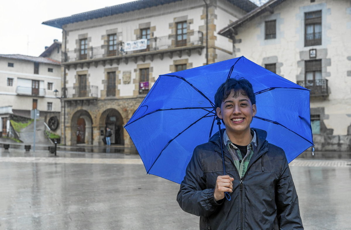 «Ni Euskal Herrian barruan sentitzen naiz euskarari esker»