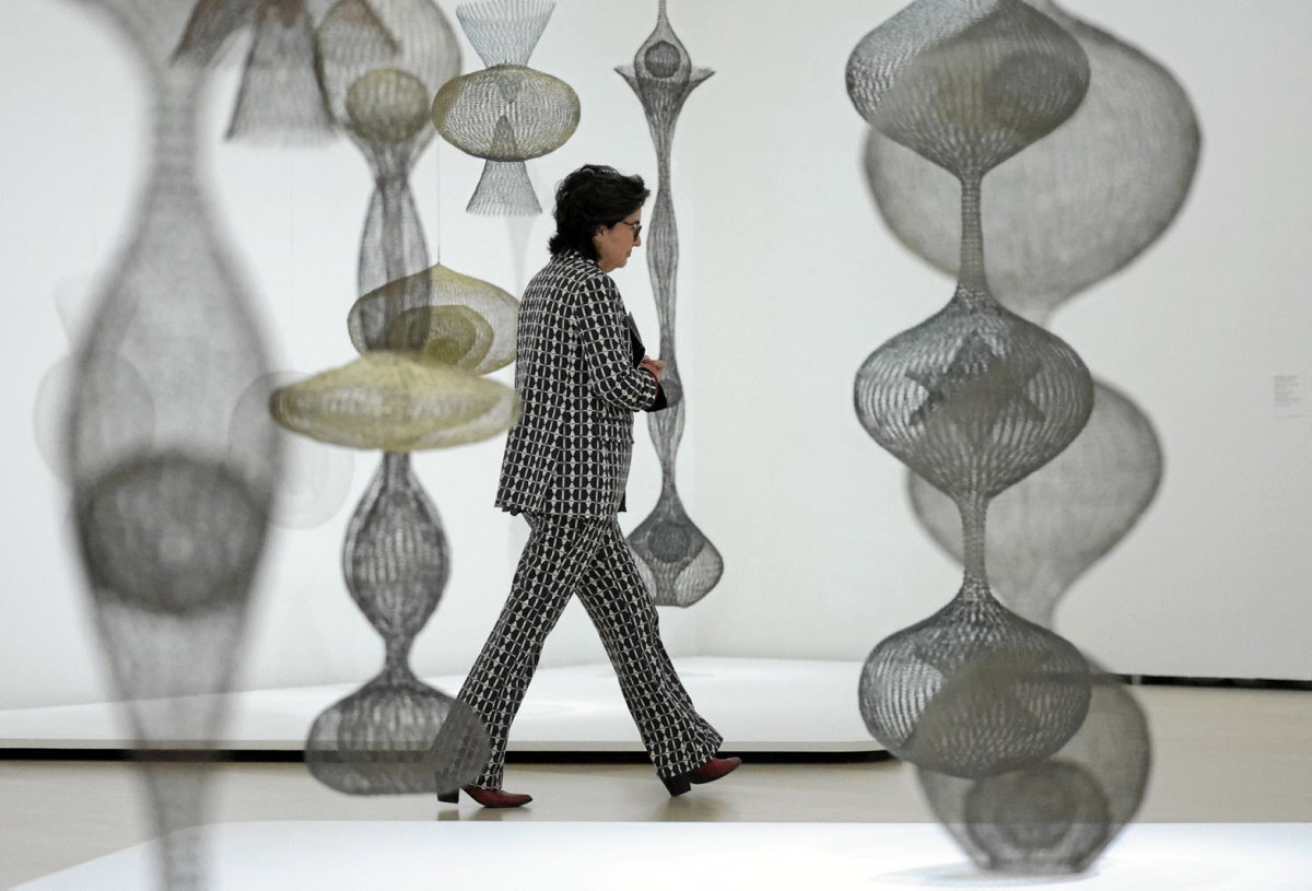 Ruth Asawa, askatasunaren edertasun delikatua topatu zuen artista | Culture | GARA Euskal Herriko egunkaria