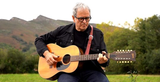 Mugalariak izango ditu alboan Ruper Ordorikak.