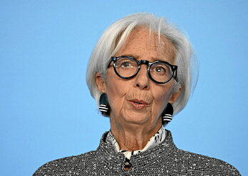La presidenta del BCE, Christine Lagarde, durante su comparecencia ante la presa.