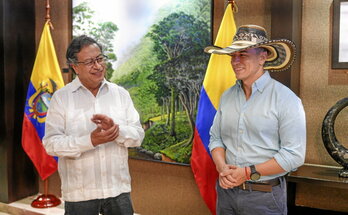 Gustavo Petro y Daniel Noboa, durante una reunión en Galápagos, en diciembre de 2024.